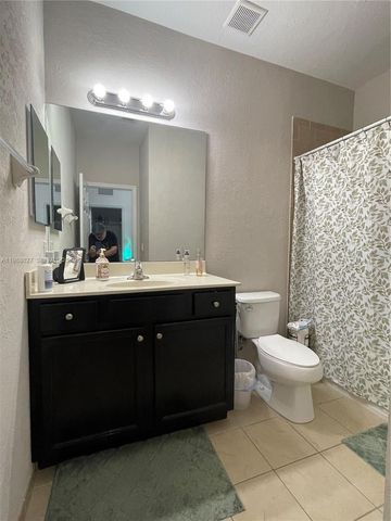 16963 SW 92nd St 16963, Miami, FL 33196