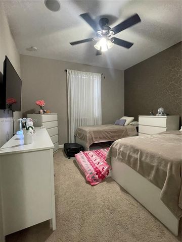 16963 SW 92nd St 16963, Miami, FL 33196