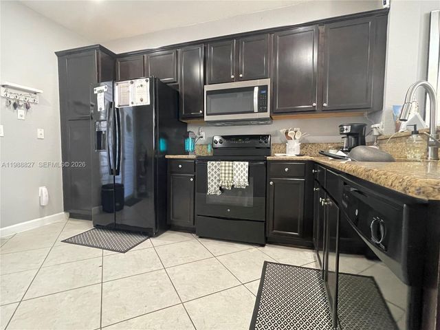 16963 SW 92nd St 16963, Miami, FL 33196