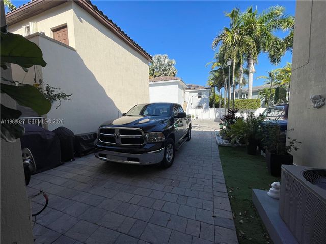 16963 SW 92nd St 16963, Miami, FL 33196