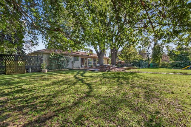 9729 Hildreth Ln, Stockton, CA 95212