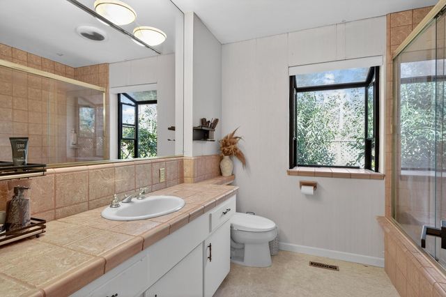 9729 Hildreth Ln, Stockton, CA 95212