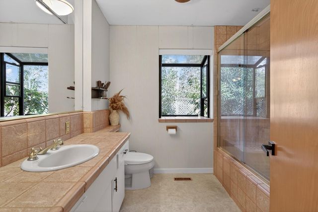 9729 Hildreth Ln, Stockton, CA 95212