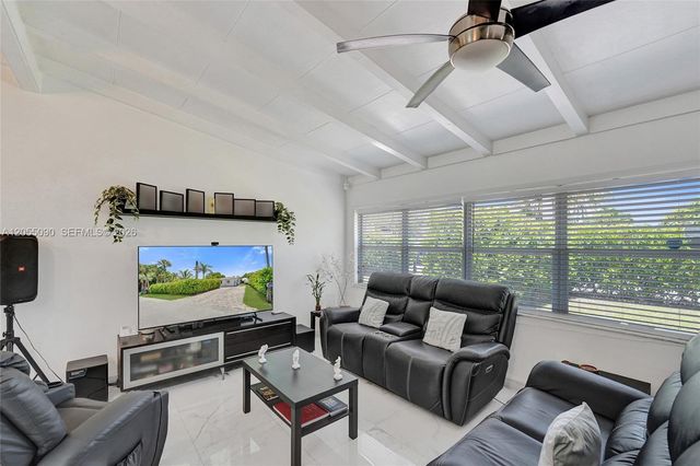 2531 Whale Harbor Lane, Fort Lauderdale, FL 33312