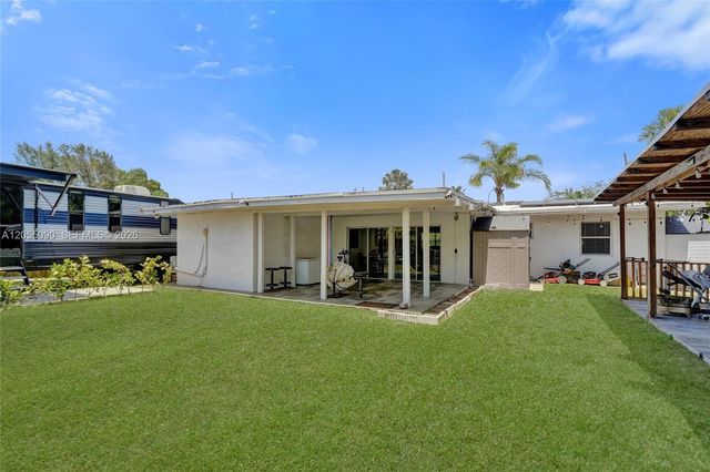 2531 Whale Harbor Lane, Fort Lauderdale, FL 33312