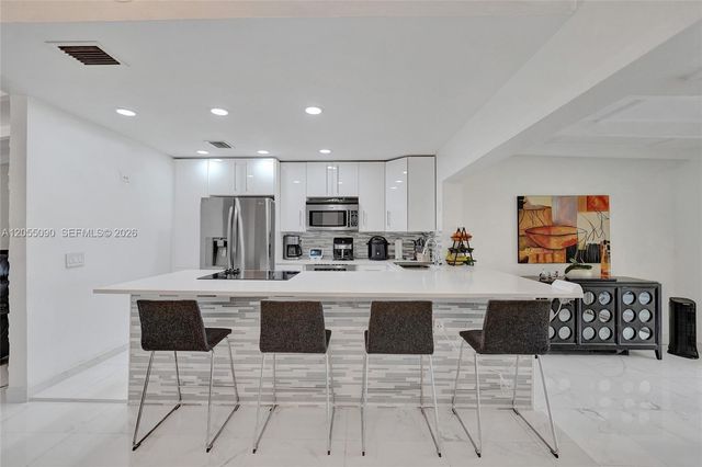 2531 Whale Harbor Lane, Fort Lauderdale, FL 33312
