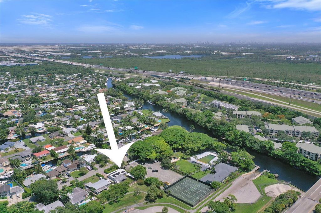 2531 Whale Harbor Lane, Fort Lauderdale, FL 33312
