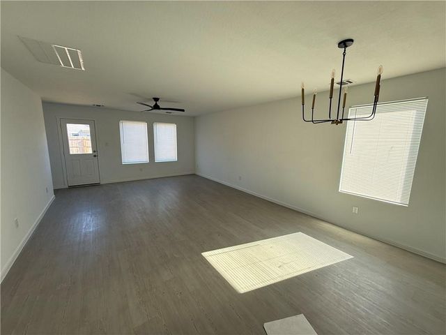 7710 Thor Dr, Corpus Christi, TX 78414