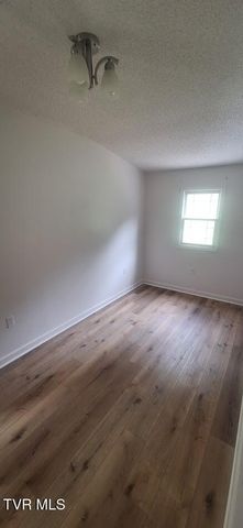 1638 Charlotte Drive, Elizabethton, TN 37643