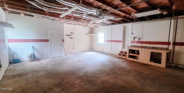 1638 Charlotte Drive, Elizabethton, TN 37643