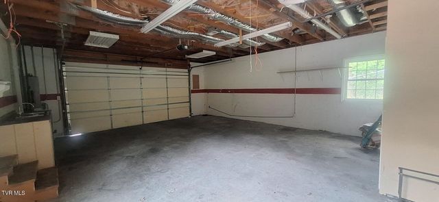 1638 Charlotte Drive, Elizabethton, TN 37643