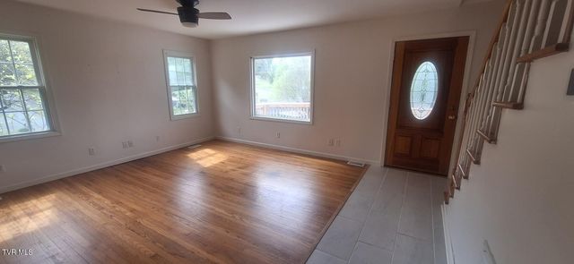 1638 Charlotte Drive, Elizabethton, TN 37643