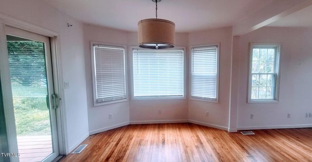 1638 Charlotte Drive, Elizabethton, TN 37643