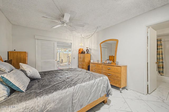 10020 W ROYAL OAK Road F, Sun City, AZ 85351
