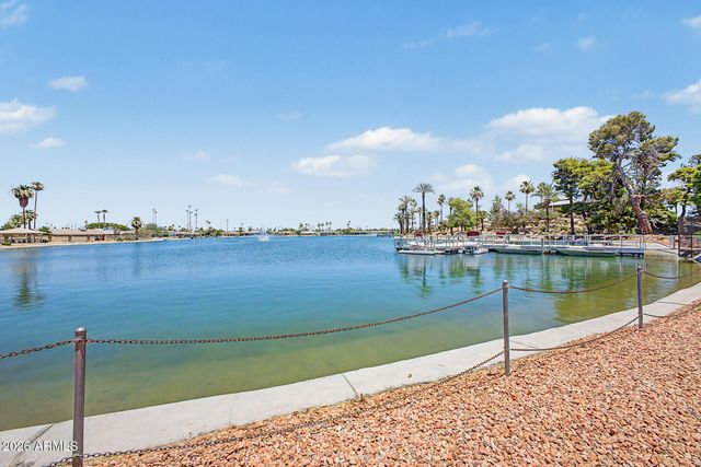 10020 W ROYAL OAK Road F, Sun City, AZ 85351