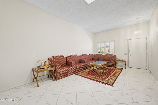 10020 W ROYAL OAK Road F, Sun City, AZ 85351