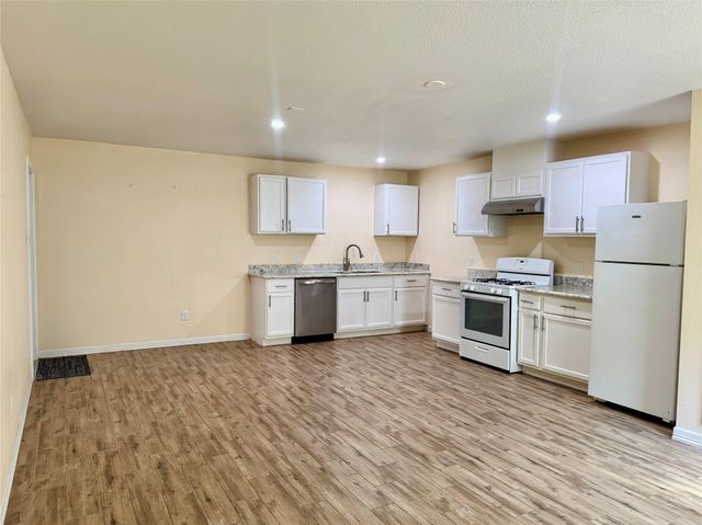 711 Hahlo Street Studio, Houston, TX 77020