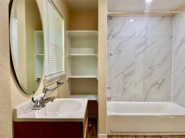 711 Hahlo Street Studio, Houston, TX 77020