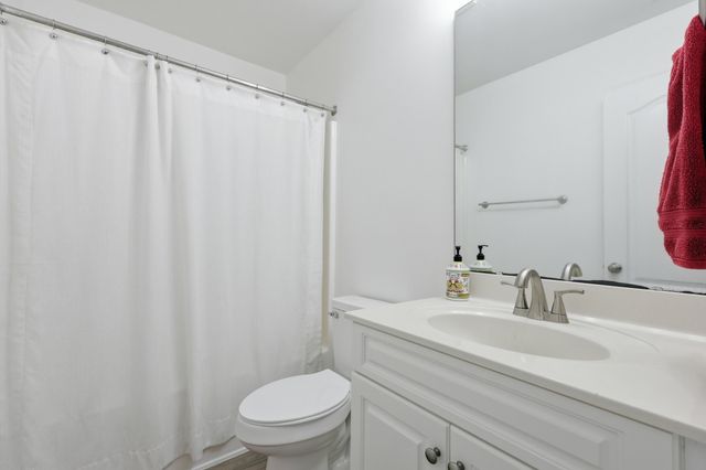 7786 Discovery Road, North Charleston, SC 29420