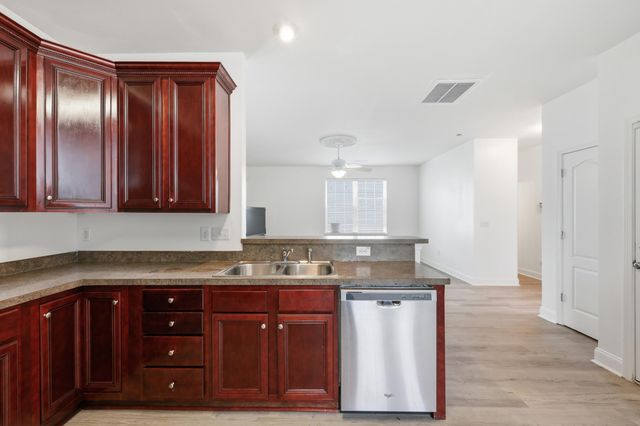7786 Discovery Road, North Charleston, SC 29420