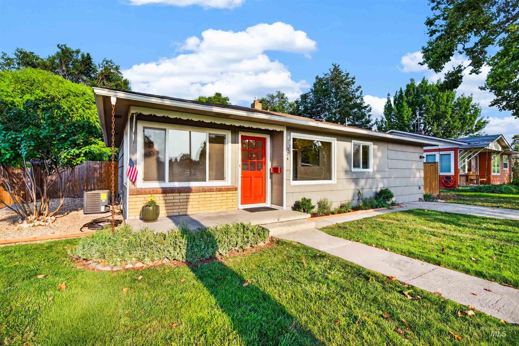 324 S Pine St, Nampa, ID 83686 photo 3