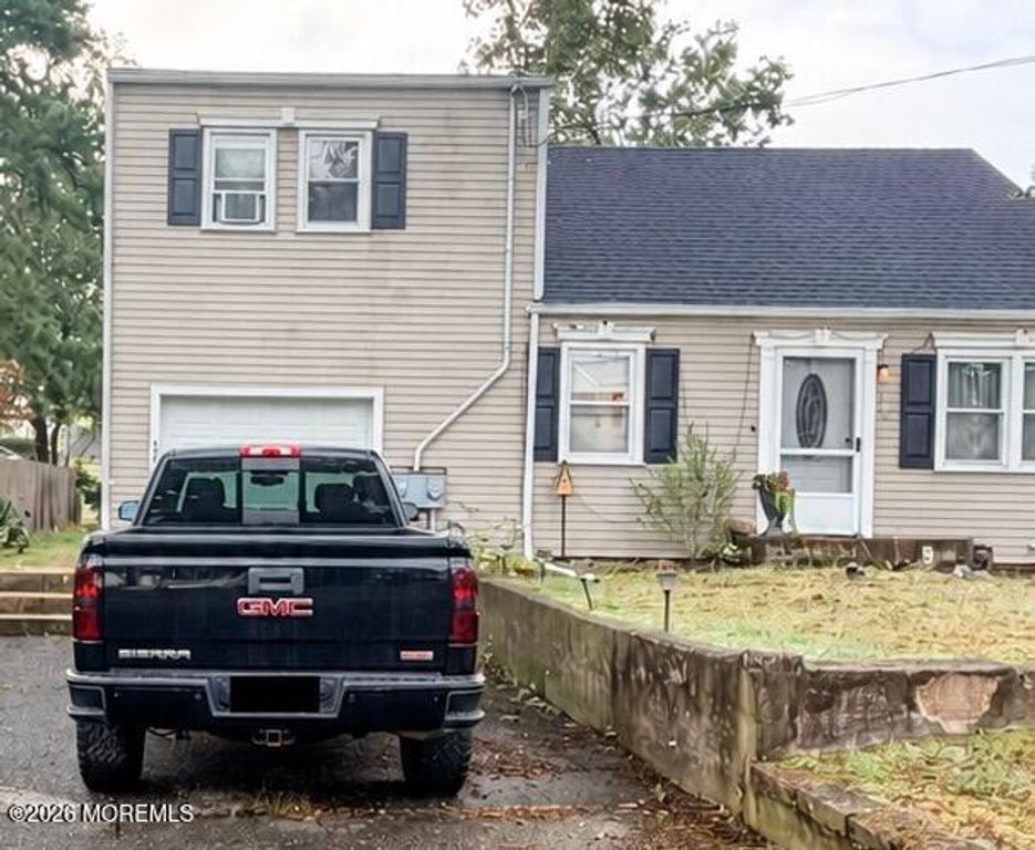 346 19th Avenue, Brick, NJ 08724