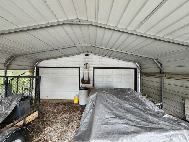 325 Les Drive, Chandler, IN 47610
