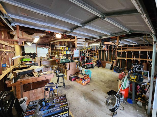 325 Les Drive, Chandler, IN 47610
