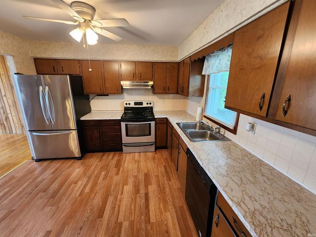 325 Les Drive, Chandler, IN 47610