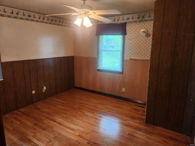 325 Les Drive, Chandler, IN 47610