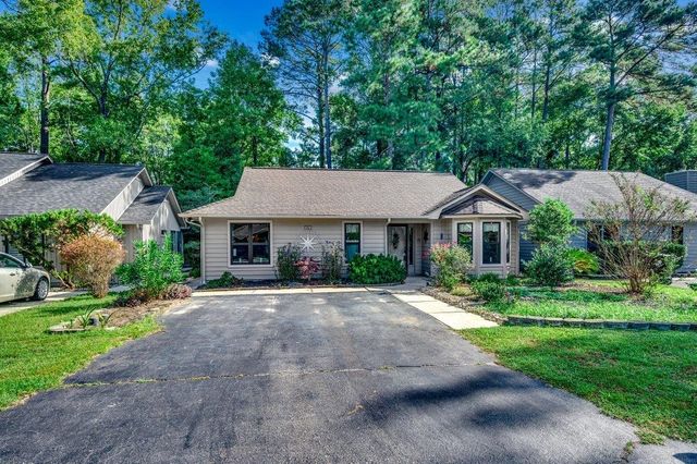 109 Hickory Dr., Conway, SC 29526