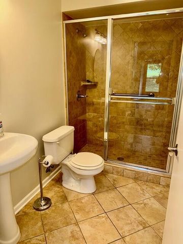 60 Lausanne COURT, Lake Geneva, WI 53147
