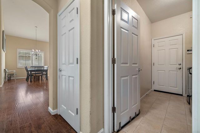 5610 Coloma Ct, Riverbank, CA 95367