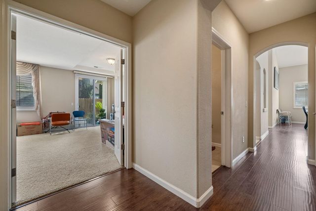 5610 Coloma Ct, Riverbank, CA 95367