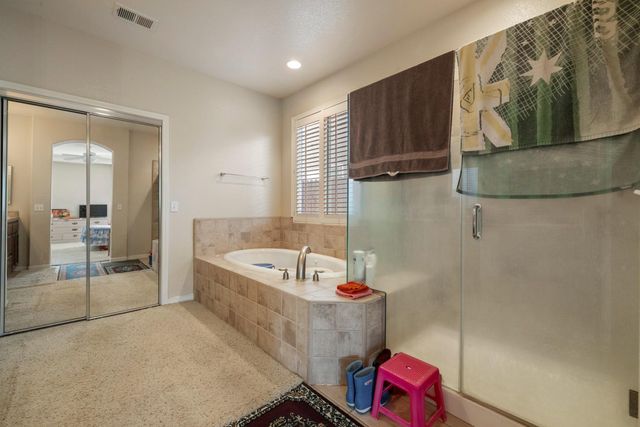 5610 Coloma Ct, Riverbank, CA 95367