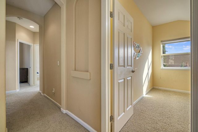 5610 Coloma Ct, Riverbank, CA 95367