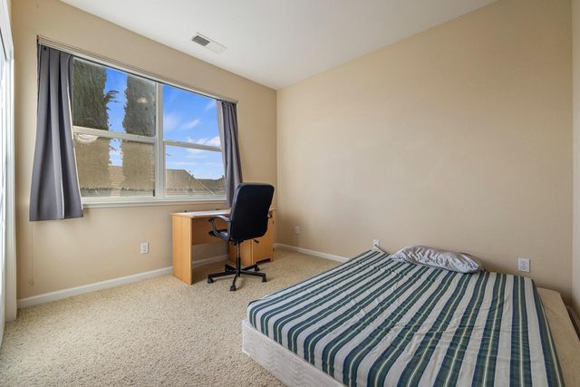 5610 Coloma Ct, Riverbank, CA 95367