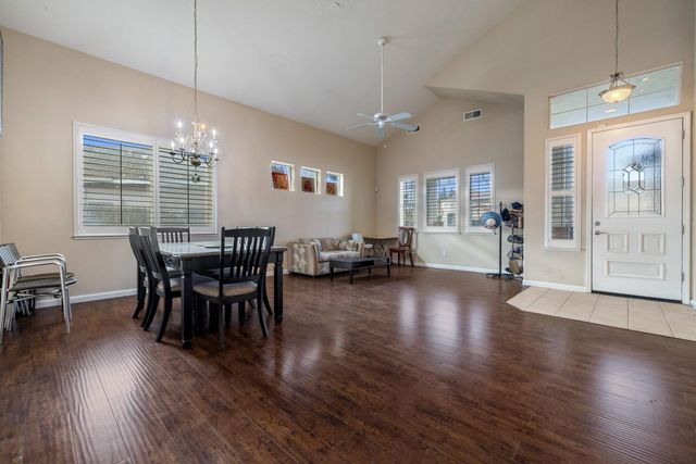 5610 Coloma Ct, Riverbank, CA 95367