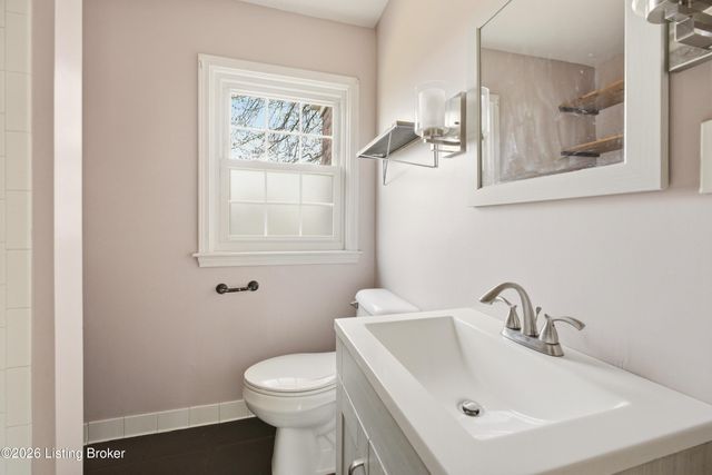 2517 Bradley Ave, Louisville, KY 40217