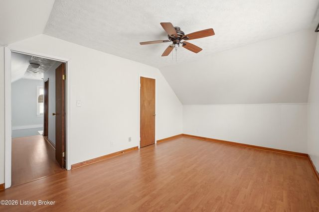 2517 Bradley Ave, Louisville, KY 40217