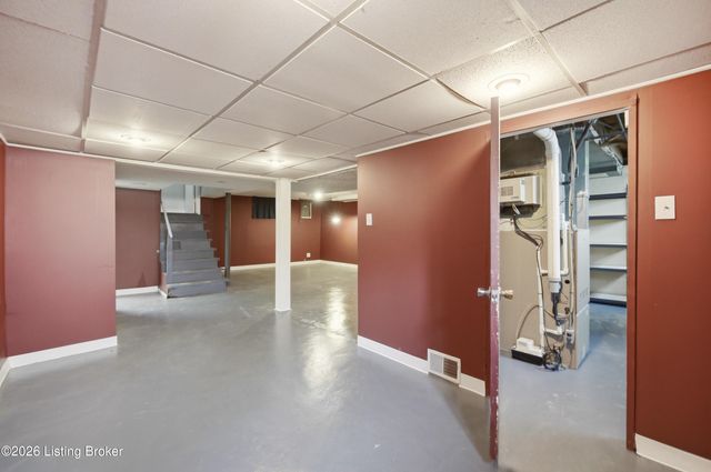 2517 Bradley Ave, Louisville, KY 40217