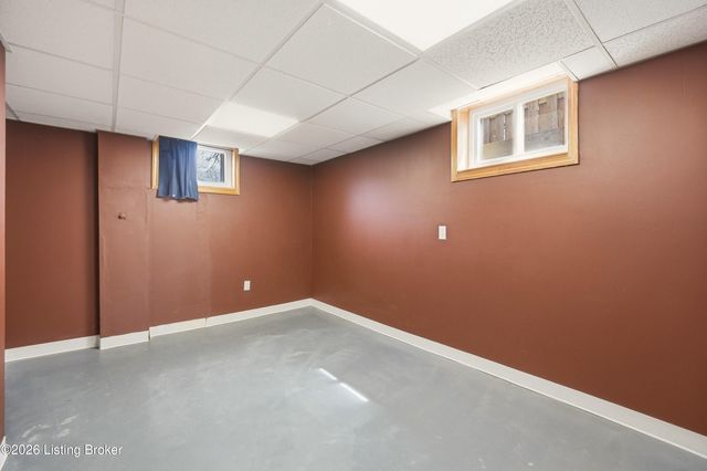 2517 Bradley Ave, Louisville, KY 40217