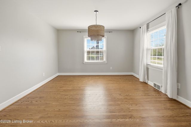 2517 Bradley Ave, Louisville, KY 40217