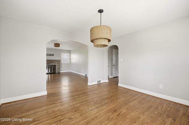 2517 Bradley Ave, Louisville, KY 40217