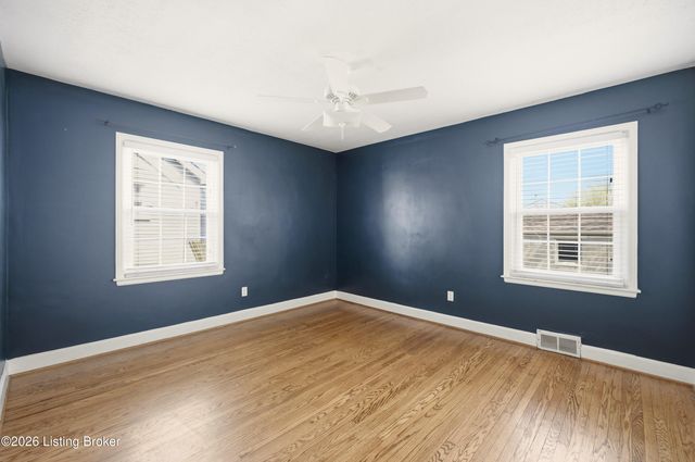 2517 Bradley Ave, Louisville, KY 40217