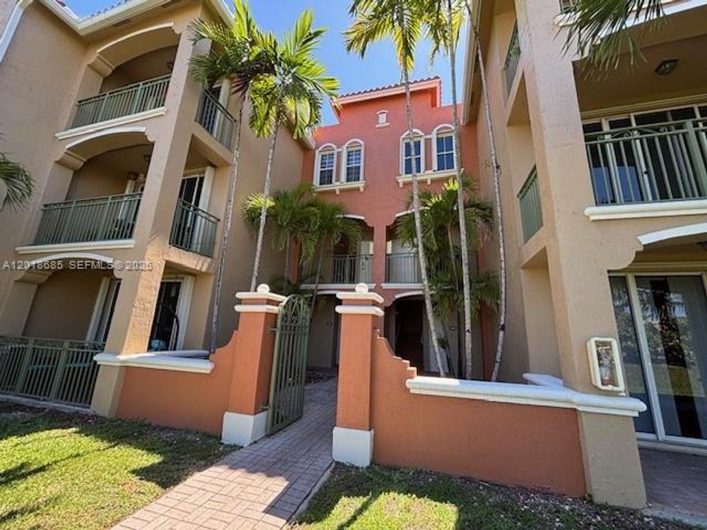 6440 NW 114th Ave 426, Doral, FL 33178