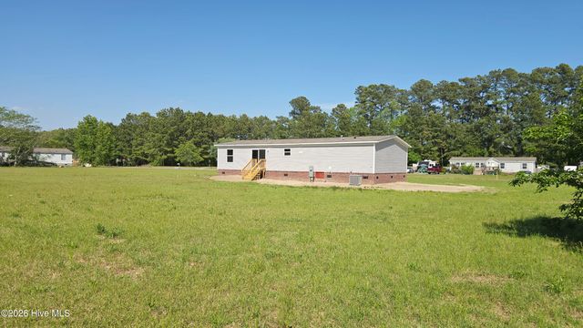 66 Turkey Creek Road, Rocky Point, NC 28457