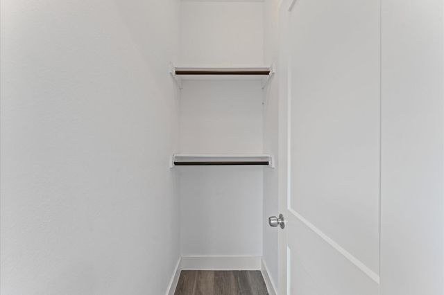 365 Road 5605, Cleveland, TX 77327