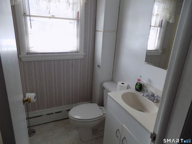 133 Weymouth Road, Enfield, CT 06082