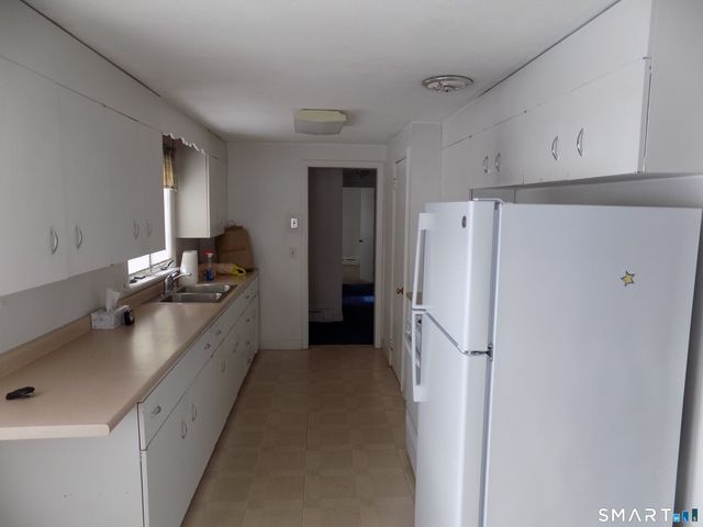 133 Weymouth Road, Enfield, CT 06082